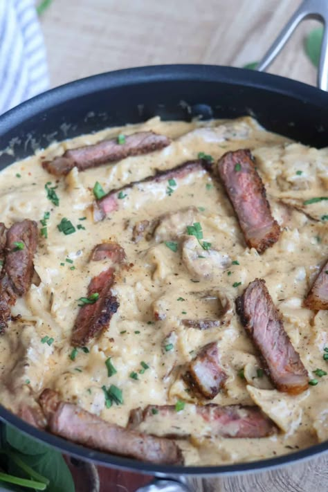 Steak Pasta Alfredo - Golden Grace Kitchen Dairy Free Chicken Alfredo, Garlic Parmesan Steak, Parmesan Steak, Fetuccini Alfredo, Steak Alfredo, Garlic Parmesan Chicken Pasta, Parmesan Chicken Pasta, Garlic Parmesan Pasta, Creamy Shrimp Pasta