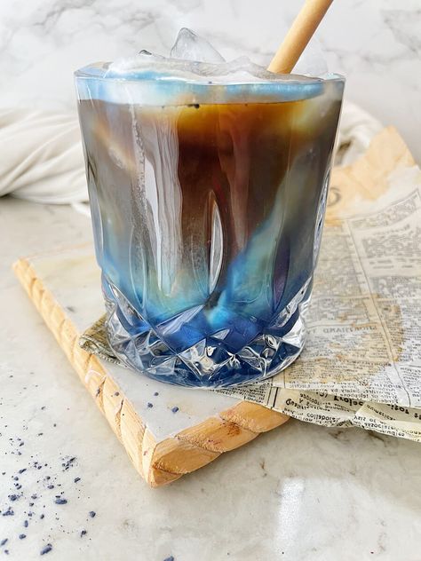 Blue Milk Iced Latte with Espresso (Layered Blue Latte) Blue Latte, Iced Latte Recipe, Ads Agency, 2023 Recipes, Coffee Soda, Shot Of Espresso, Colorful Drinks, Dutch Bros, Healthy Drink