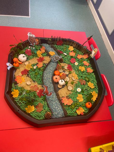 The Gruffalo Tuff Tray, Gruffalo Tuff Tray, Tuff Tray Eyfs, Gruffalo Eyfs, Gruffalo Activities, Leaf Crown, The Gruffalo, Tuff Tray, Tray Ideas