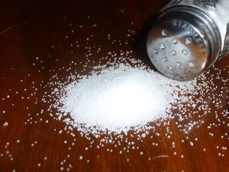 spilling salt is bad luck and other superstitions - Infogram Condiments, Salt, 10 Things