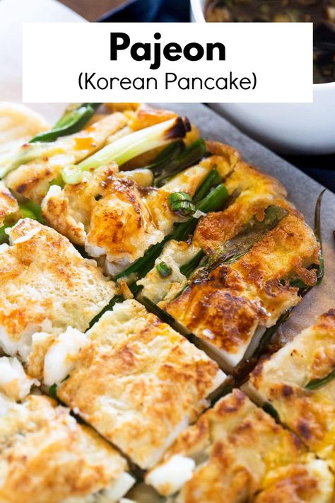 Korean Scallion Pancake Recipe, Korean Pajeon, Pajeon Recipe Korean Pancake, Korean Starters, Haemul Pajeon, Green Onion Recipes, Pajeon Recipe, Korean Scallion Pancake, Korean Pancake Recipe