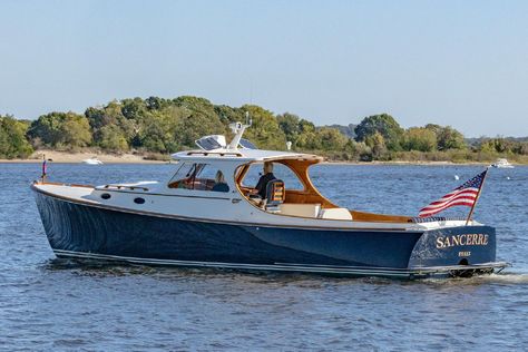 1999 Hinckley Picnic Boat 36 Classic Downeast for sale - YachtWorld Hinkley Yachts, Hinckley Picnic Boat, Hinckley Yachts, Wooden Boat Kits, Yachts, Lobster Boat, Deck Construction, Side Deck, Classic Wooden Boats