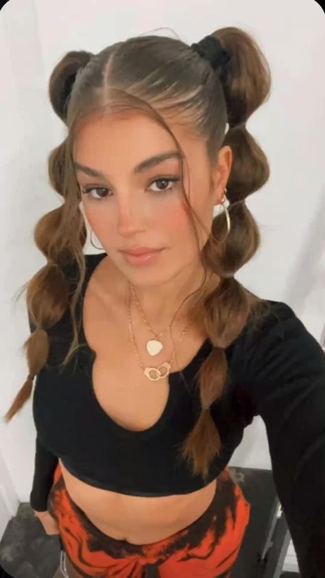 Concert Hairstyles, Rave Hair, Peinados Fáciles Para Cabello Corto, Hair Stylies, Hair Stylist Life, Easy Hairstyles For Long Hair, American Beauty, Hairstyles For School, Aesthetic Hair