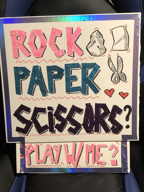 Love On Tour Philadelphia, Sign For Love, Concert Signs, 5sos Concert, Fan Sign, Harry Styles Concert, Fan Signs, Rock Paper Scissors, Dream Concert