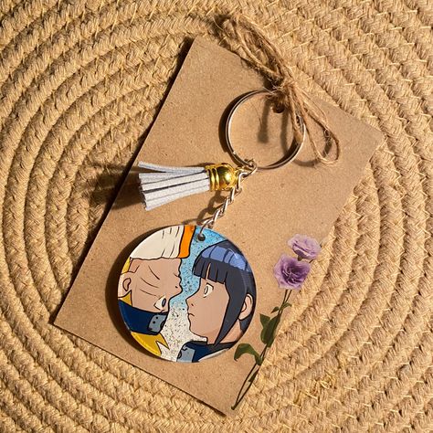 Handpainted keyring Keyring Painting Ideas, Naruto Keychain Diy, Hand Painted Keychain, Keychain Painting Ideas, Keychain Painting, Keychains Making, Keychain Diy Easy, Anime Crafts Diy, Naruto Hinata