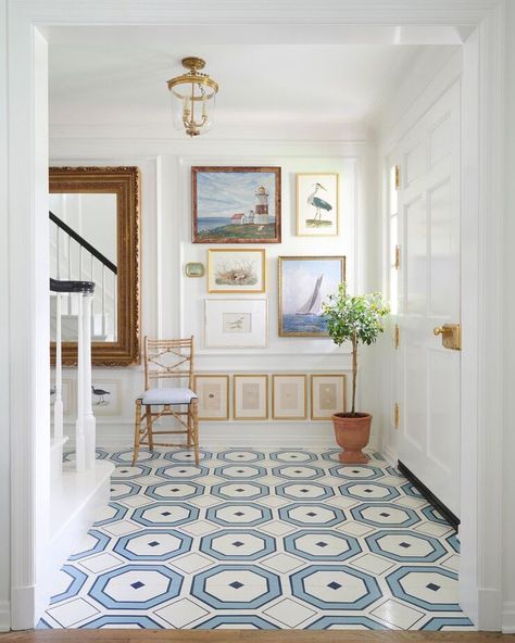 More Ideas to Steal, #myOKLstyle – One Kings Lane — Our Style Blog Amy Studebaker, Colorful Rooms, Dining Area Design, Coastal Entryway, Foyer Entryway, Painted Floor, Entry Way Design, Brick Flooring, Painted Floors