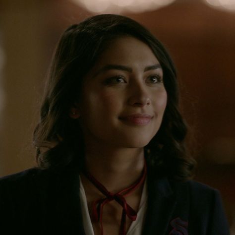 Penelope Park, Legacy Tv Series, Amazing Spider, Supergirl, Vampire Diaries, Tv Series, Spiderman, Turn Ons, Hair