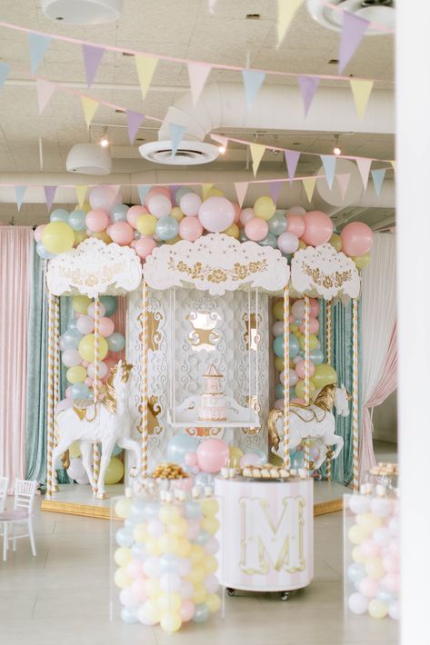 Pastel themed kids birthday party. Pastel carnival dream come true for three year old's birthday party . Pastel balloons and pastel pink birthday cake. Carousel First Birthday Girl, Carrousel Theme Party, Luxury First Birthday Party, Carousel First Birthday Party, One Year Old Carnival Birthday Party, Pastel Carousel Birthday Party, Balloon Theme Party, Carousel Party Theme, Three Birthday