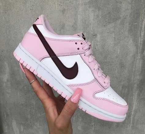 204Fashion on Twitter: "Nike… " Nike Dunk Low Pink Foam, Dunk Low Pink Foam, Nike Sb Dunk, Hype Shoes, Aesthetic Shoes, Nike Sb Dunks, Cheap Nikes, Swag Shoes, Air Jordan 1 Low