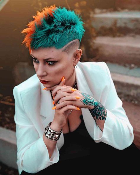 Mowhak Hairstyle Pixie, Colored Buzzed Hair Women, Colored Mohawk Woman, Fire Hair Short, Bright Pixie Hair, Short Punky Hair, Mohawk Color Ideas, Fashion Color Short Hair, Colorful Pixie Hair