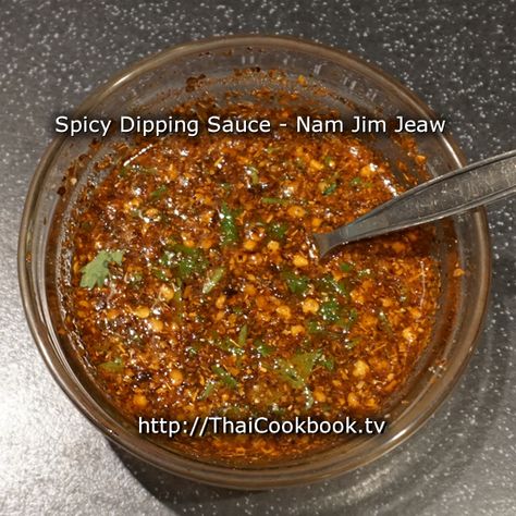 Cucumber Relish Recipes, Gai Yang, Thai Dipping Sauce, Sweet Chili Dipping Sauce, Vegetarian Roast, Asian Dipping Sauce, Spicy Dipping Sauce, Laos Food, Peanut Dipping Sauces