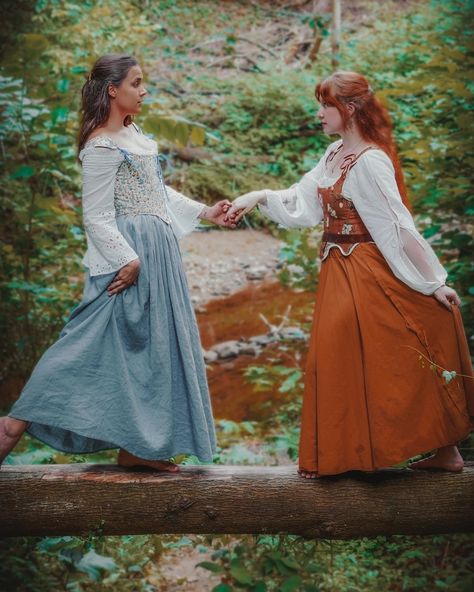 First, you made for me a river So I would have water Made for me a garden So I would have earth 📸 @cassmoneyg with @finleymichaela #cottagecore #nyads #fantasy #historicalfashion Fantasy Cottage Core Outfits, Orange Cottagecore, Emily Miller, Fantasy Cottage, Core Outfits, Cottagecore Outfit, Historical Fashion, Cottage Core, A Garden