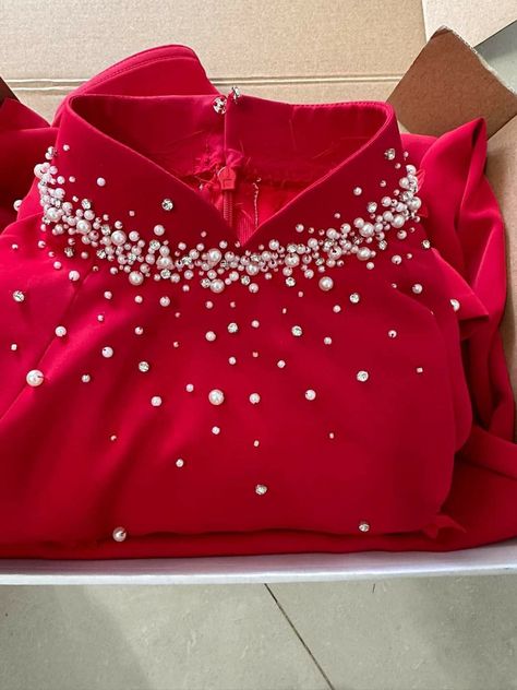 Stone Work Dress, Motif Payet, Baby Girl Frock Designs, Onam Outfits, Red Frock, Red Colour Dress, Kids Party Wear Dresses, Fancy Top, Simple Frock Design