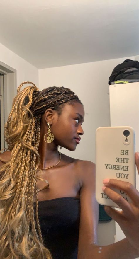 Brown To Blonde Braids, French Knotless Braids, Brown Blonde Box Braids, Honey Blonde Hair Braids, Honey Brown Box Braids, Knotless Box Braids Blonde, Black And Brown Box Braids, 350 Box Braids Color, Color 350 Knotless Braids