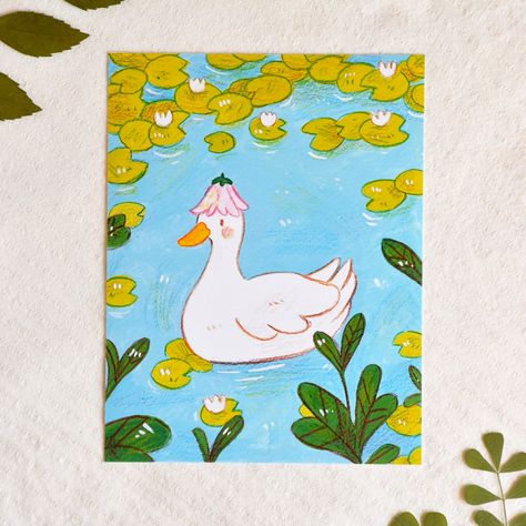 A mini art print featuring a duck with a flower hat! • 10 x 13 cm art print • Printed on glossy photo paper • Original illustration • Printed with... Painting On Boards Acrylics, Duck With Flower Hat Drawing, Cute Duck Painting Easy, Duck With Flower Hat, Cute Duck Art, Bird Illustration Drawing, Duckling Illustration, Duck Painting, Cottage Core Art