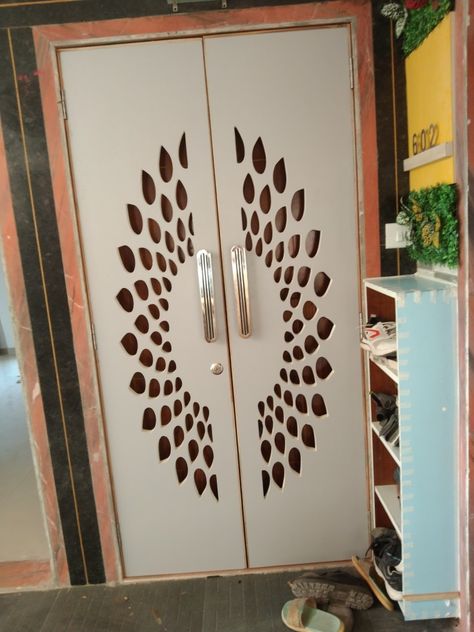 Main door jaali Door Design Modern, Main Door, Design Modern, Door Design, Modern Design, Frame, Quick Saves, Design