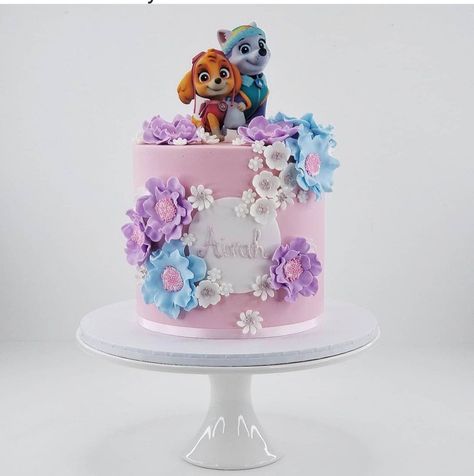 Paw Patrol And Bluey Cake, Tort Psi Patrol Sky, Tort Psi Patrol, Paw Patrol Cake Girly, Paw Patrol Sky Cake, Skye Paw Patrol Cake, Pig Birthday Theme, 26 Birthday Cake, Paw Patrol Party Decorations