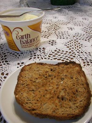 Ezekiel Bread Recipe Easy, Bread In The Bread Machine, Ezekial Bread, Crochet Eagle, Sprouted Grain Bread, Sprouted Bread, Multi Grain Bread, Food Crochet, Ezekiel Bread