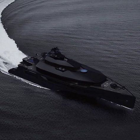 Image Moto, Boats Luxury, Luxury Lifestyle Dreams, Black Luxury, Luxury Aesthetic, Super Yachts, Skyfall, All Black Everything, Dream Lifestyle