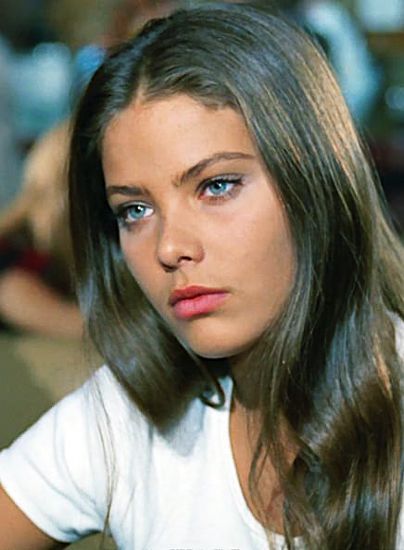 Model Hairstyles Woman, Blonde Hair Dark Eyes, Supermodel Body, Ornella Muti, Makeup Clothes, Haircuts Straight Hair, Beauty Face, Pretty Woman, Blue Eyes