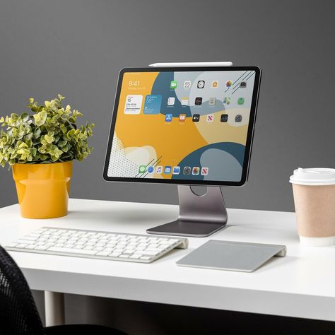 Ipad Desk, Minimal Desk Setup, Aesthetic Tech, Galaxy Flip, Beautiful Home Office, Work Setup, Minimal Desk, Small Modern Kitchens, Apple Technology