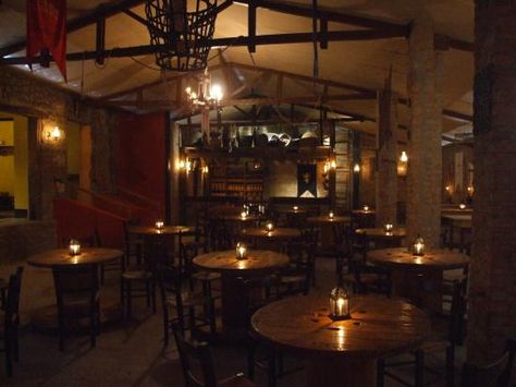 Ambiente Medieval Taverna Medieval, Castle Restaurant, Cafe Seating, Vintage Cafe, Bar Interior, Warm Milk, Cabins In The Woods, Architecture Building, Background Design