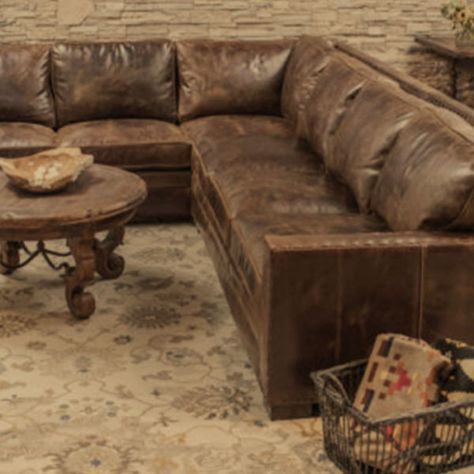 Rustic Leather Living Room, Western Sectional Couch, Rustic Couches Living Room, Rustic Ranch Living Room, Rustic Living Room Furniture Ideas, Western Couch, Texas Living Room, Modern Western Living Room, Western Living Room Ideas