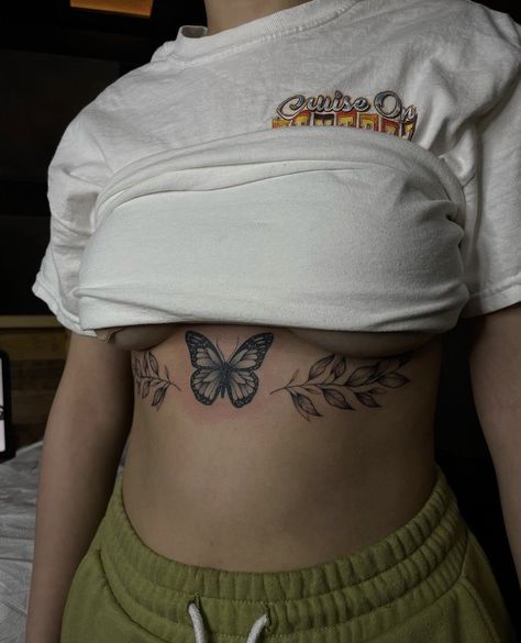 Thigh Piece Tattoos, Chicago Tattoo, Unique Butterfly Tattoos, Stomach Tattoos Women, Unique Butterfly, Tasteful Tattoos, Chest Piece Tattoos, Tattoos For Black Skin, Pretty Tattoos For Women