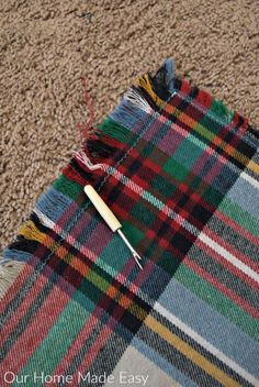 Flannel Scarf Diy, Diy Blanket Scarf, Make Your Own Blanket, Sew Blankets, Sewing Scarves, Scarf Diy, Flannel Scarf, Flannel Scarves, Sew Projects