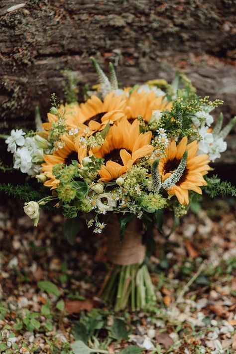 It's no wonder you are considering a sunflower wedding bouquet. If you are looking for ideas for a sunflower bridal bouquet here are 30 bouquet ideas for you. #weddingbouquet #sunflowers Sunflower Wedding Bouquet Foliage Emily and Steve Photography Sunflower Wedding Flowers, White Peony Bouquet Wedding, Woodland Wedding Bouquet, Blush Pink Wedding Flowers, White Bridal Flowers, Sunflower Bridal Bouquet, Country Garden Flowers, Happy Sunflower, Garden Wedding Bouquet