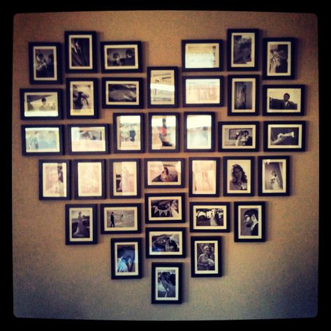 Heart picture display of wedding photos!!!  My daughter and her hubby are sooo talented! Wedding Pictures Display At Home, Wedding Pictures Display, Wedding Pictures Family, Displaying Family Pictures, Ideas For Wedding Pictures, Picture Displays, Photo Display Ideas, Family Photos Ideas, Photo Wall Display