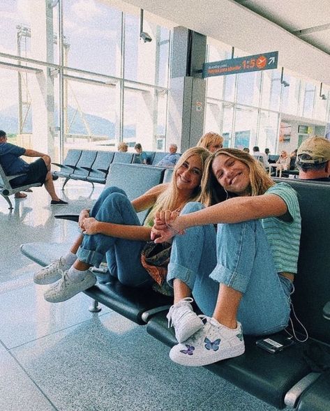 Bff Travel, Forced Marriage, Cary North Carolina, Airport Pictures, Airport Aesthetic, Friend Vacation, Jaden Hossler, Airport Photos, Senior Trip