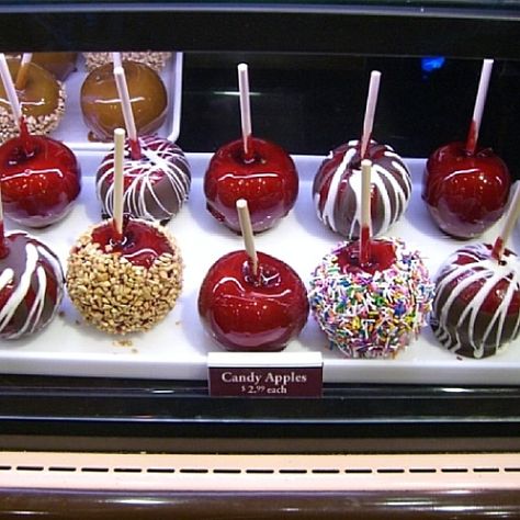 candy apple #sweets Candy Apples Slices, Candied Apples Slices, Dipped Desserts, Apples Slices, Apple Sweets, Gourmet Candy Apples, Carol Singers, Body Scrub Ideas, Candied Apples