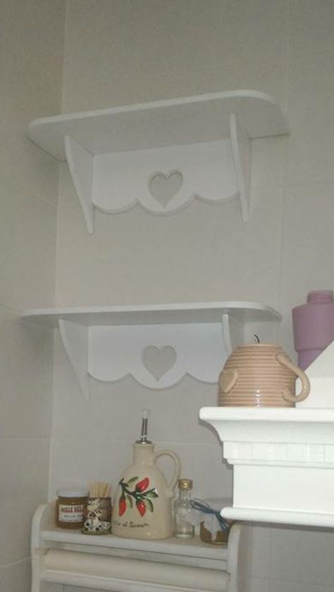 Cute Wall Shelves, Coquette Shelves, Coquette Shelf, Cute Shelf, Decor Cabinet, Cute Furniture, Cute Bedroom Decor, Cute Room Ideas, Pretty Room