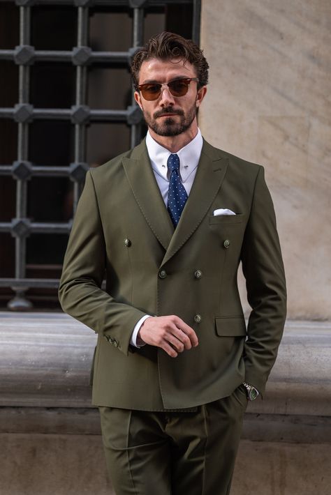 Step into timeless style with our Khaki Double-Breasted Suit 2-Piece - VIOSSI. The meticulously designed six-button blazer and peak lapels offer a perfect blend of classic charm and contemporary elegance, ensuring you exude confidence and sophistication at any formal affair. #khakisuit #doublesuited #formalwear #suits #mensfashion #specialoccasion #sophisticatedlook #formalattire #suit #style Bottle Green Suit Men, Bottle Green Suit, Mcgregor Style, Conor Mcgregor Style, Green Suit Men, Green Suits, Khaki Suit, Bow Tie Suit, Modern Fit Suit