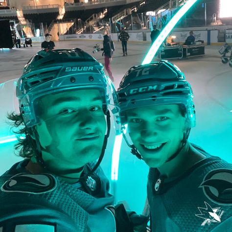 Kent Johnson, Hockey Guys, Hockey Boards, Hockey Men, Jack Hughes, Hockey Memes, Hot Hockey Players, Hockey Boys, Perfect Selfie