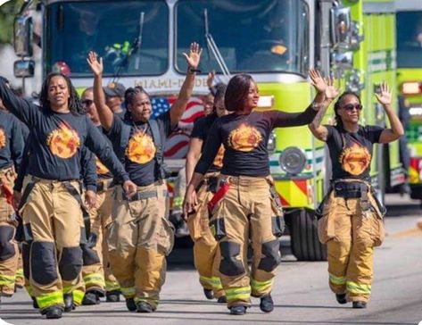 Miami Dade County Florida has over 200 black female fire fighters...Represent ladies!!👍🏽   REPRESENTATION MATTERS!!🗣 Girl Firefighter, Phylicia Rashad, Firefighter Humor, Female Firefighter, Miami Dade County, Fire Fighters, Miami Dade, Who Runs The World, Fire Fighter