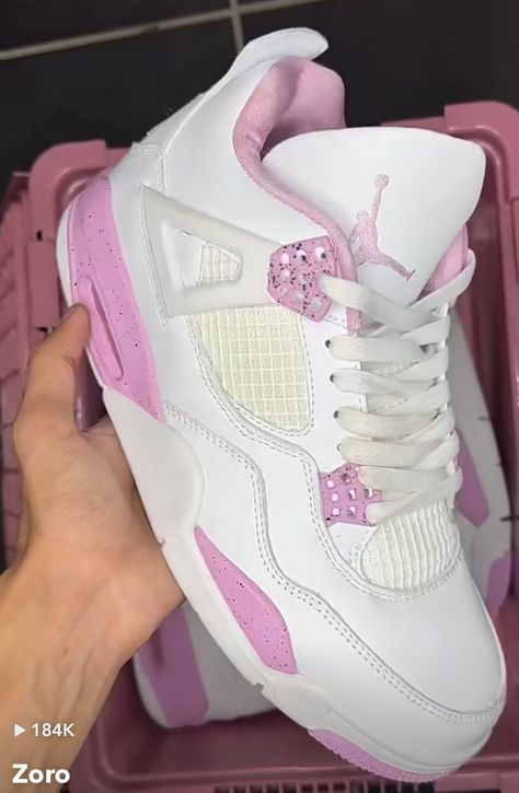 Jordans 4 For Women, Jordans For Girls Shoes, Jordan 4 Pink And White, Hello Kitty Jordan 4’s, Jordens4 Pink, Jordan 4 Oreo Pink, Pink Oreos Jordan 4, Jordan 4’s Pink, Jordan Rosas