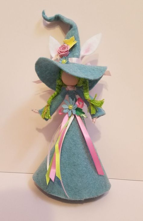 Witch Doll Diy, Witch Dolls Handmade, Diy Fairy Doll, Cloth Fairy Dolls, Bendy Dolls Tutorial, Easter Fairy, Halloween Witch Dolls, Dolls Handmade Diy, Easter Dolls