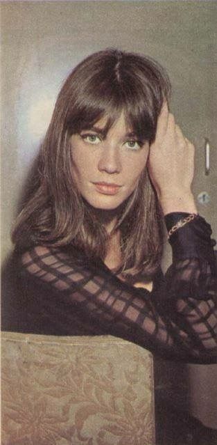 Francoise Hardy Bangs, Francoise Hardy Makeup, Francoise Hardy Hair, 60s Bangs Long Hair, 60s Bangs, 60s France, Francois Hardy, Bardot Bangs, French Music