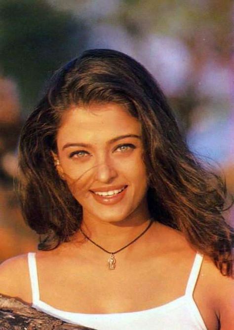 Proof That Young Aishwarya Rai Bachchan Was Too Gorgeous To Be True | Femina.in Aishwarya Rai, Long Hair, A Woman, On Twitter, Twitter, Hair, White