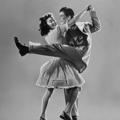 dance Modern Dance Poses, Modern Dance Photography, The Last Don, Dancing Together, Vintage Foto's, Dance Aesthetic, Dancing Drawings, Vintage Dance, Lindy Hop