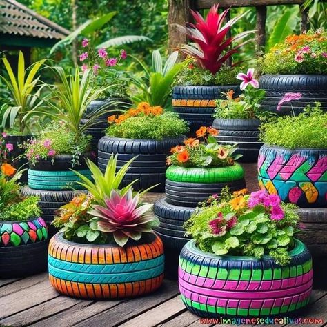 Tire Projects, Design A Garden, Tire Garden, Recycled Garden Art, Tire Art, Tire Planters, نباتات منزلية, Small Garden Ideas, Front Yard Garden Design