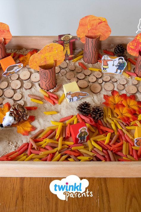 Autumn Sand Tray Ideas Eyfs, Fall Small World Play, Woodland Small World, Autumn Invitation To Play, Autumn Small World Eyfs, Autumn Sensory Tuff Tray, Autumn Tuff Tray Ideas Preschool, Autumn Small World, Autumn Role Play Area