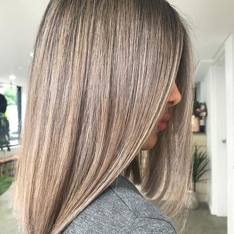 Lob goals 🙌🏻 #hairbykas #hairandharlow @hairandharlow Longbob Hair, Long Bob Styles, Real Hair Wigs, Frontal Hairstyles, Brown Highlights, Long Bob Hairstyles, Penteado Cabelo Curto, Bob Styles, Long Bob