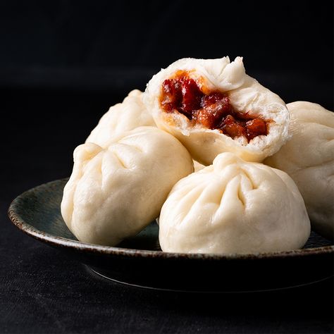 Chinese BBQ Pork Steamed Buns - Marion's Kitchen Siopao Dough Recipe, Siopao Recipe, Steam Buns Recipe, Chinese Bun, Steamed Pork Buns, Chicken Buns, Marion's Kitchen, Chinese Bbq Pork, Bao Buns