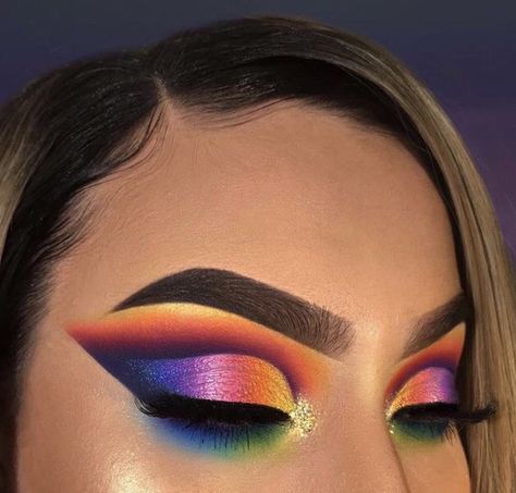 Rainbow Eyeshadow, Eye Makeup Images, Makeup Images, Makeup Eyeshadow Palette, Glam Slam, Eye Makeup Techniques, Cut Crease Makeup, Best Makeup Artist, Makeup Is Life