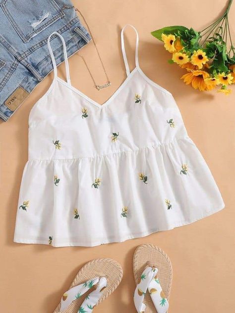 Pattern Outfits, Grunge Outfit, Fashion Top Outfits, Trendy Dress Outfits, Fashion Tops Blouse, Trendy Fashion Tops, Classy Casual Outfits, Easy Trendy Outfits, Crop Top Outfits