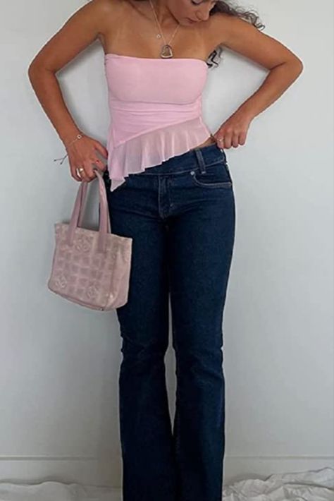 Pink Party Outfit Casual, Pink Top Styling, 2000s Crop Top Outfit, Off The Shoulder Top Outfit Y2k, 2000s Flowy Tops, Outfits With Pink Tank Tops, Cute Pink Top Outfits, Pink Strapless Top Outfit, Flowy Tube Top Outfit