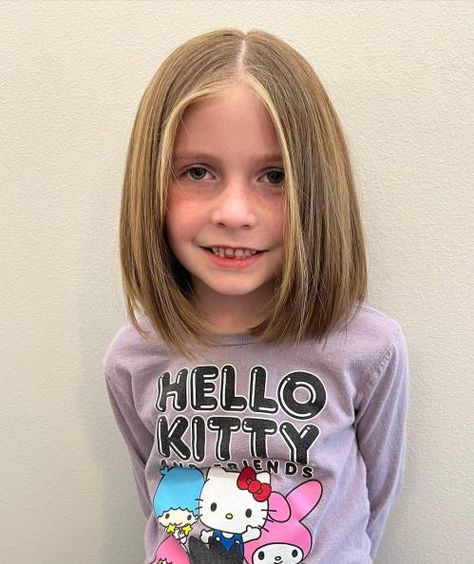 50 Cute Haircuts for Girls to Put You on Center Stage Back To School Haircuts For Girls Kids, Short Girls Haircut Kids, Girl Haircut Kids, Girl Haircuts Kids, Kids Shoulder Length Haircut, Girls Shoulder Length Haircut Kids, Kids Haircut For Girls Medium, Kids Layered Haircut, Alice Haircut